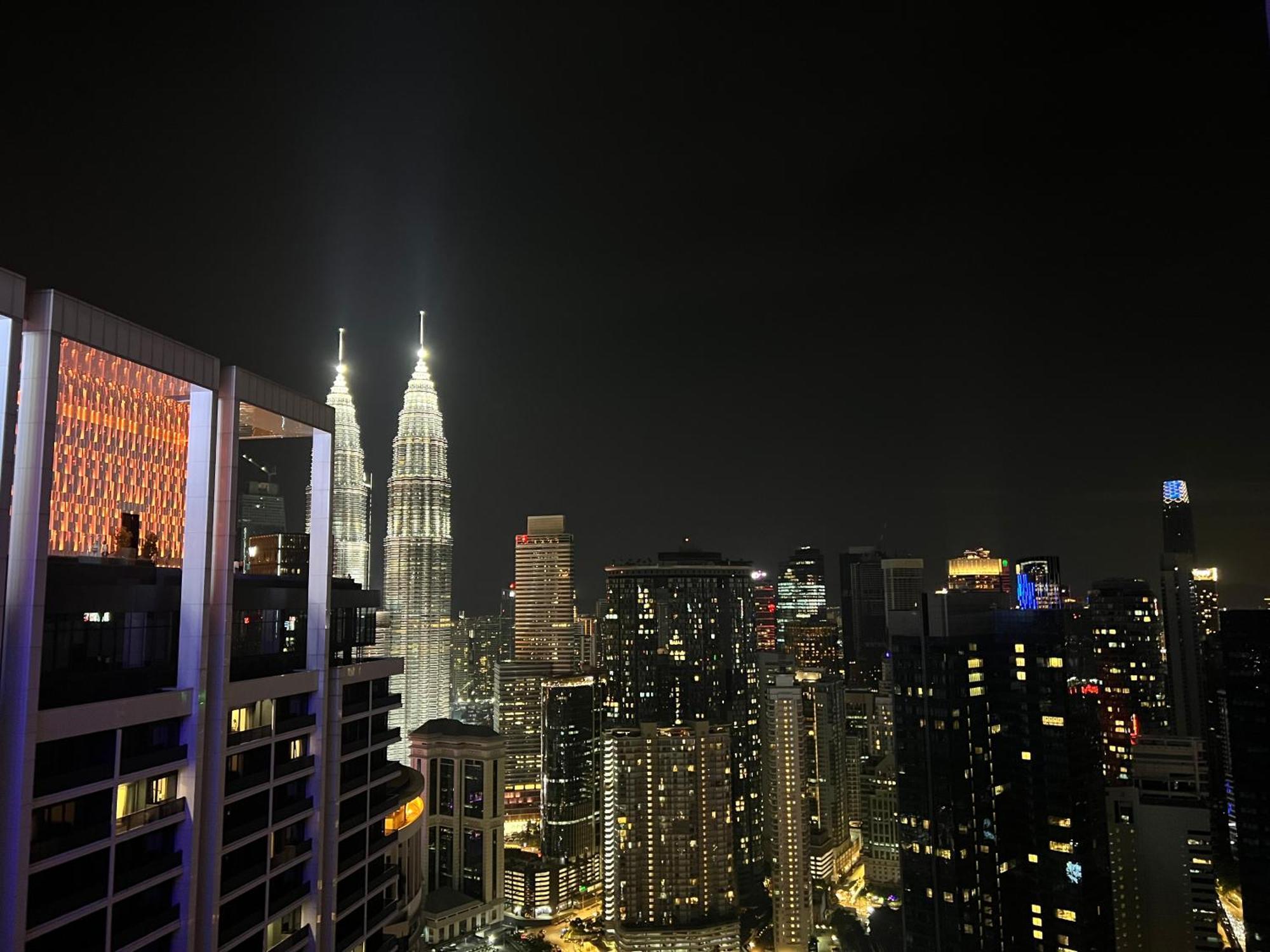 De Sky Platinum Suites Klcc Куала Лумпур Екстериор снимка